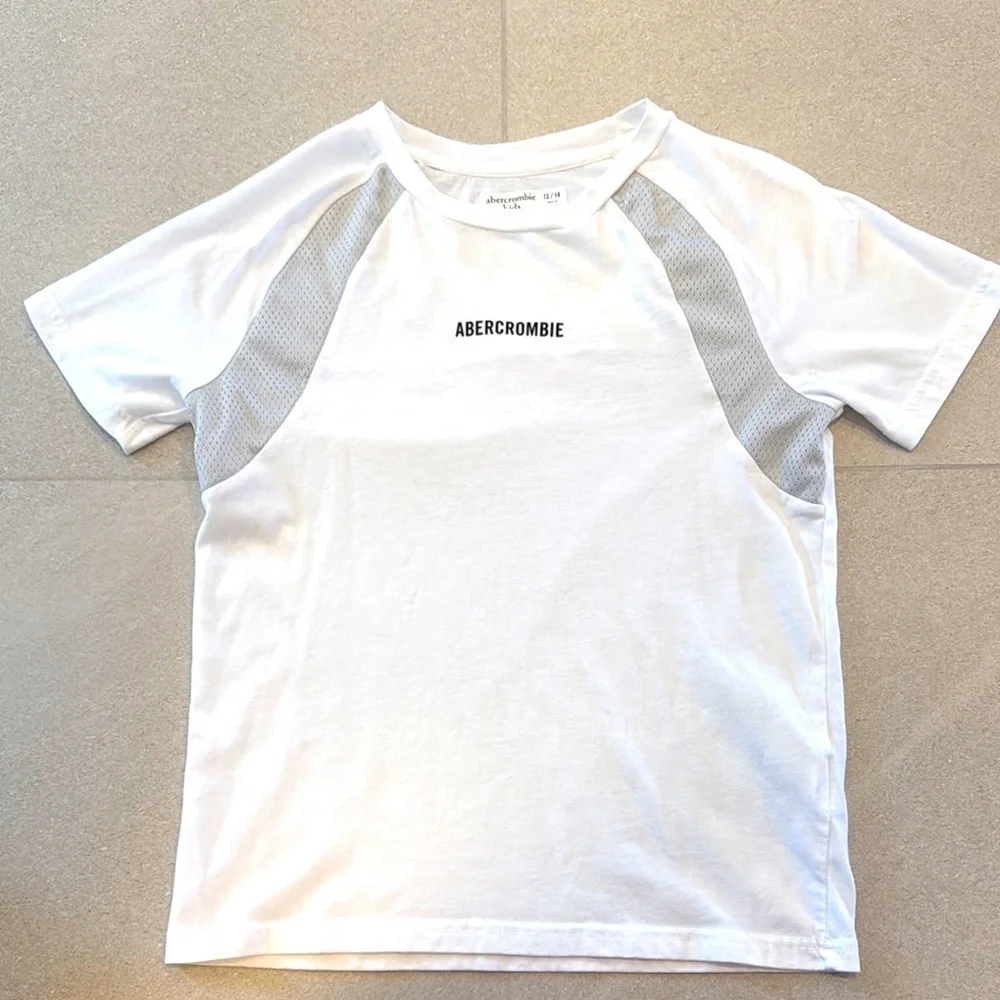 Abercrombie Kids Tee Shirt!
